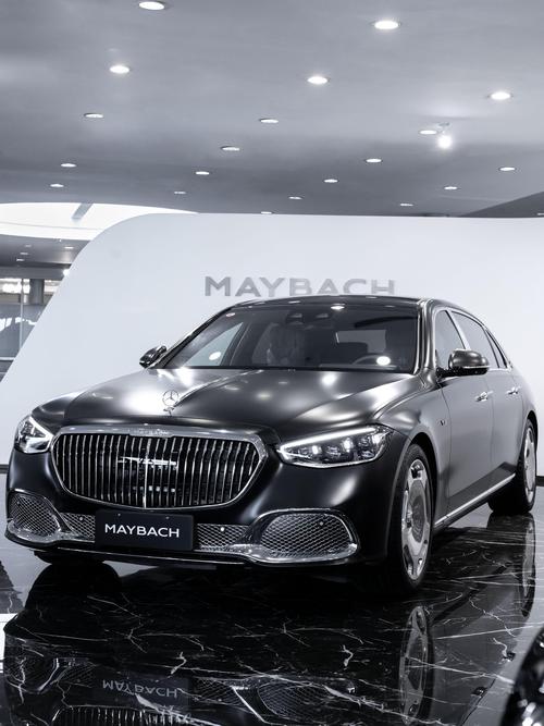 重庆275岚图汽车的售后服务让用户无忧出行，迈巴赫未来的豪华车趋势